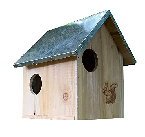 Selections Wooden Squirrel Nest Box With Metal Roof